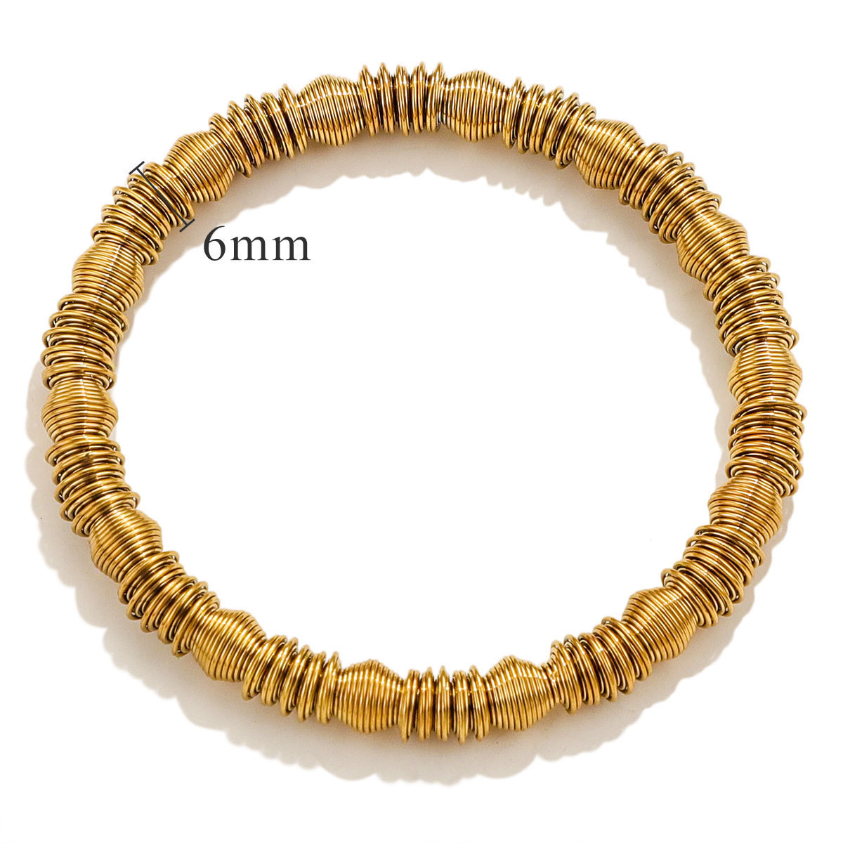 Europa y los Estados Unidos transfronterizos nuevos aberturas de acero de titanio chapado en oro pulseras de malla de acero inoxidable ajustable en forma de C pulseras de acero inoxidable para hombres y mujeres al por mayor