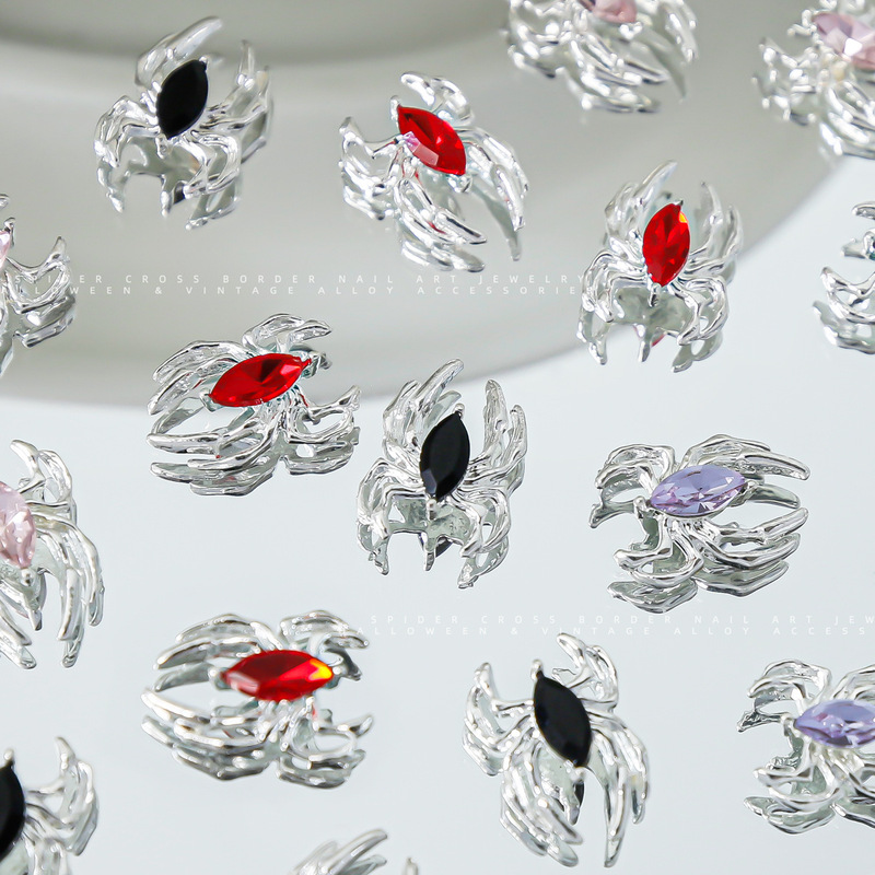 Halloween hot new spider three-dimensional nail art alloy jewelry diamond classic retro dark nail decoration drill