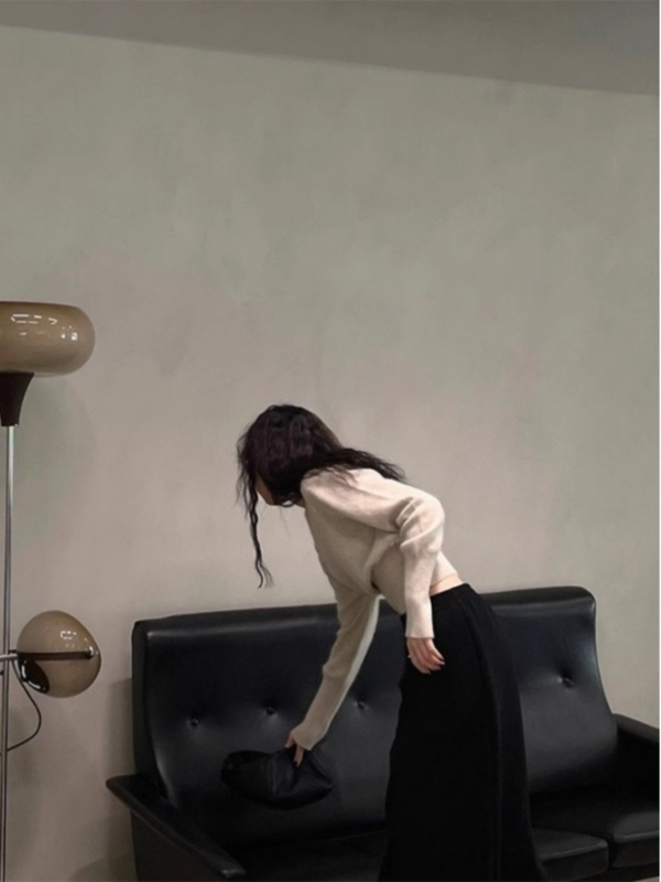 圆领毛衣打底衫浣熊绒针织衫套头女秋冬修身收腰短款羊毛内搭上衣|undefined