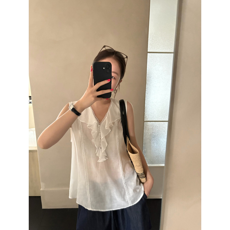 T.G-French Resort Style Lightweight Ruffled V-Neck Heavy Lace Patchwork Vest Top 26876