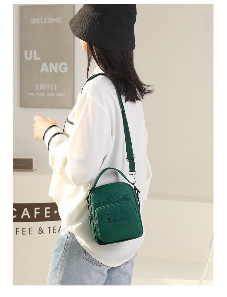 2025 New fashionable and trendy single-shoulder bag for women, outdoor casual, mobile phone key, coin purse, water-resistant nylon bag undefined