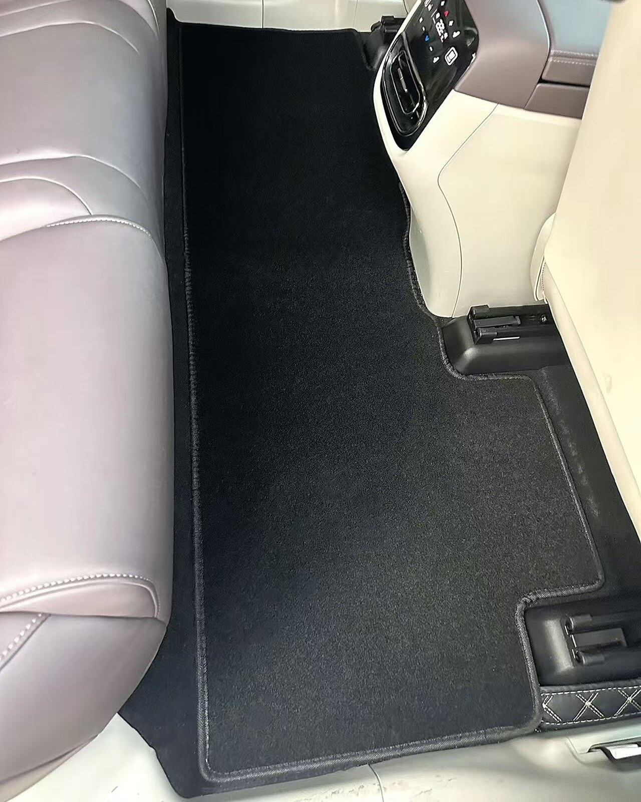 Suitable for car floor mats, suede anti-slip mats, velvet floor mats, waterproof floor mats, carpets, custom-made for specific cars