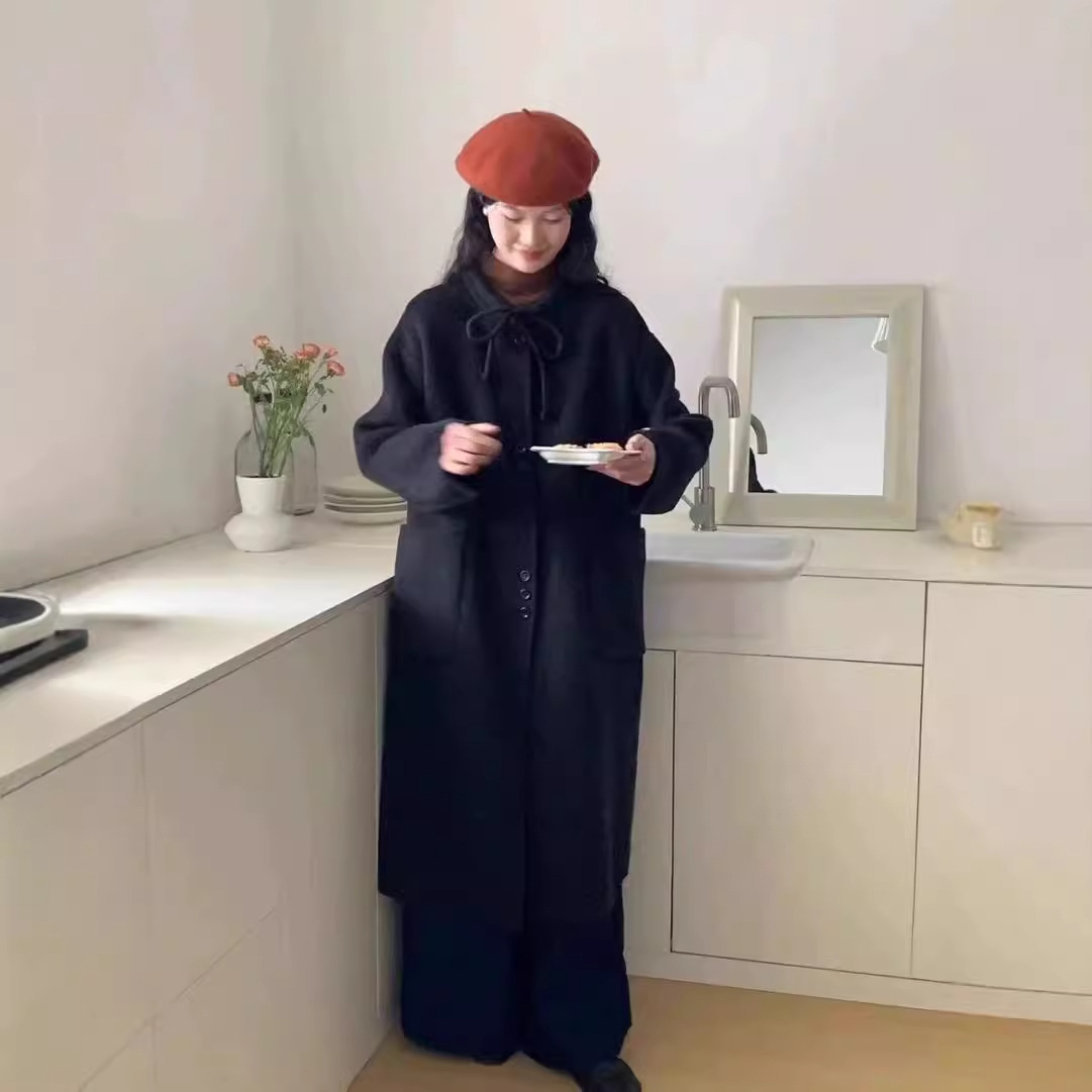 검은색