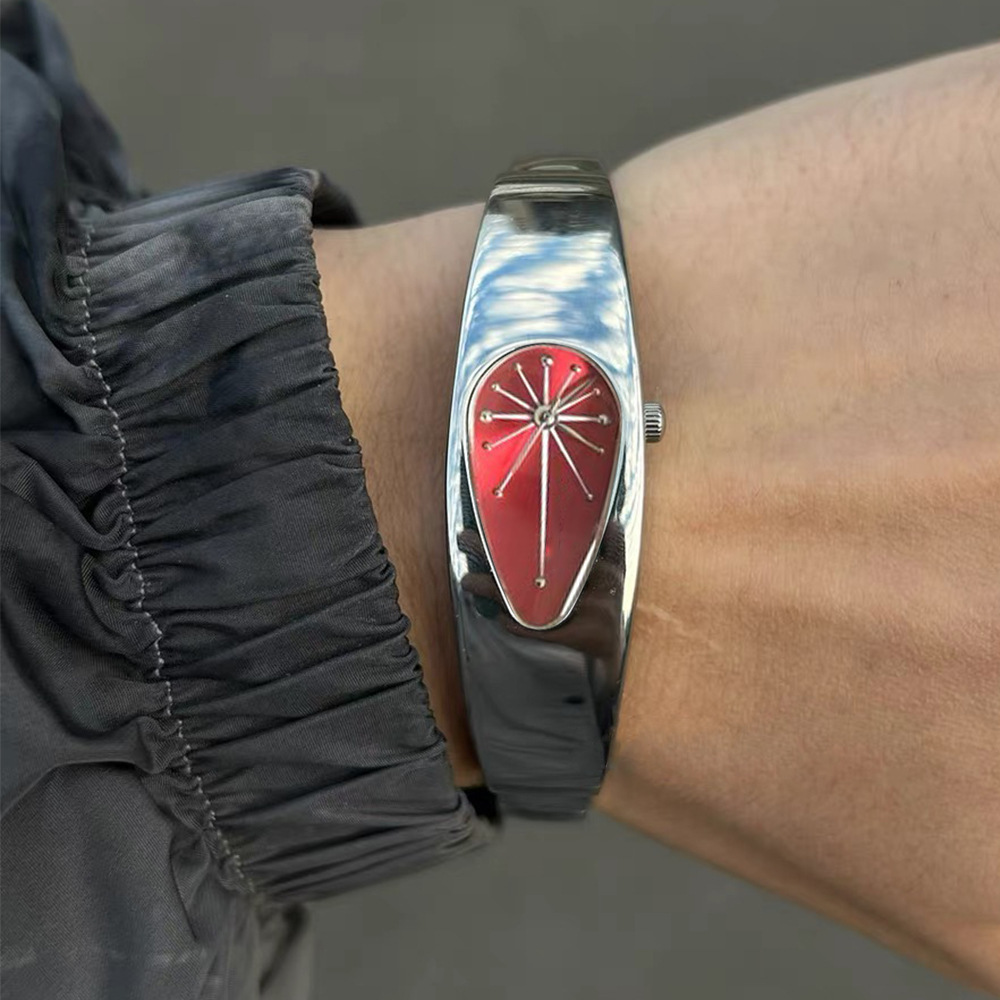 Millennial Style Special-Shaped Y2K Water Drop Watch Retro Trendy Niche Men's and Women's Personalized Second-Hand Waterproof Bracelet Watch