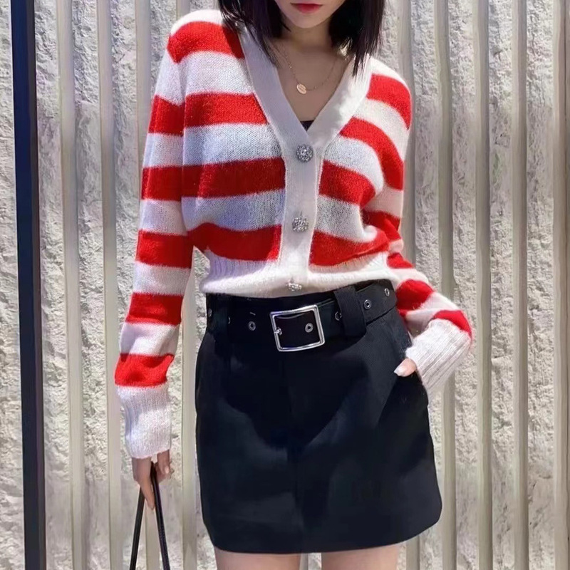 Mo'an co2024 spring new exquisite diamond buckle loose long sleeve sweater striped sweater cardigan coat top for women