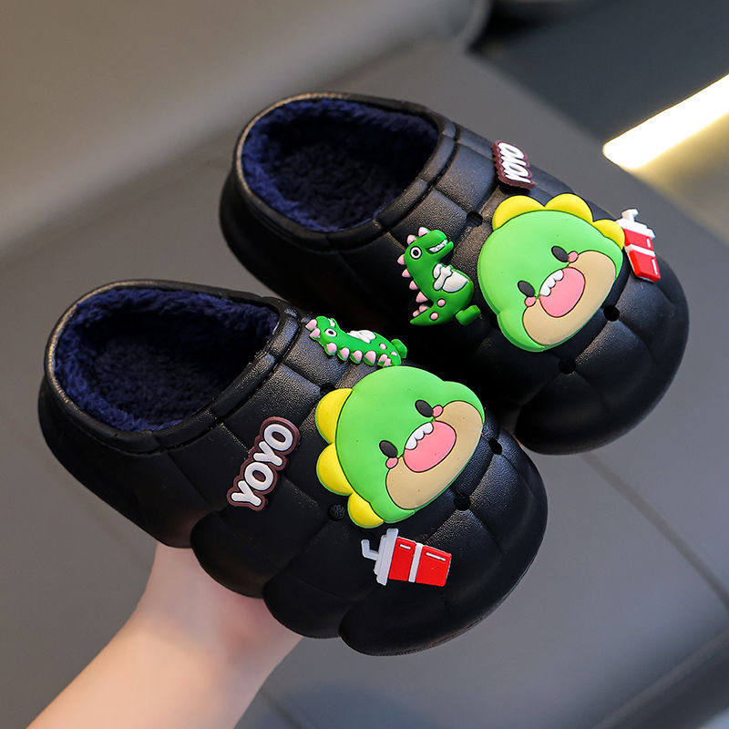 Zapatillas de algodón para niños de invierno niños y niñas cálidos forrados de lana de dibujos animados padre-hijo a prueba de agua bolsa para niños talón zapatos de algodón para bebés