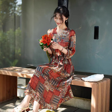 80255  �ذ�ɣ��˿��˿����ȹ  �������Ƿ�ײɫƴ��ӡ������ȹ