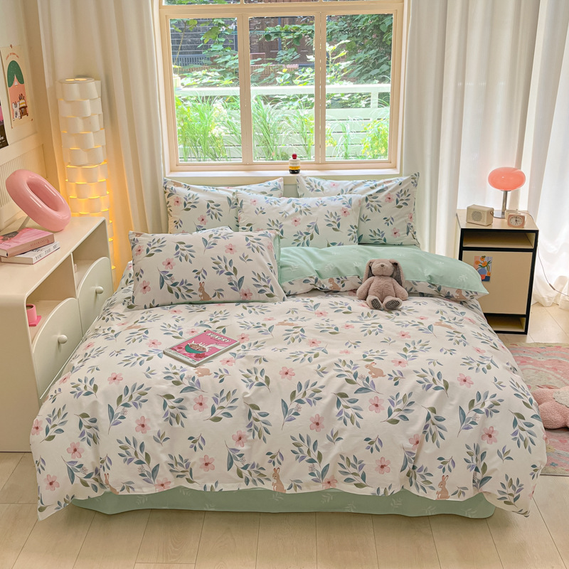 Cuerpo de algodón de cuatro piezas de amor, cama de cama, cama de cama, dormitorio de estudiantes, ropa de cama de tres piezas.