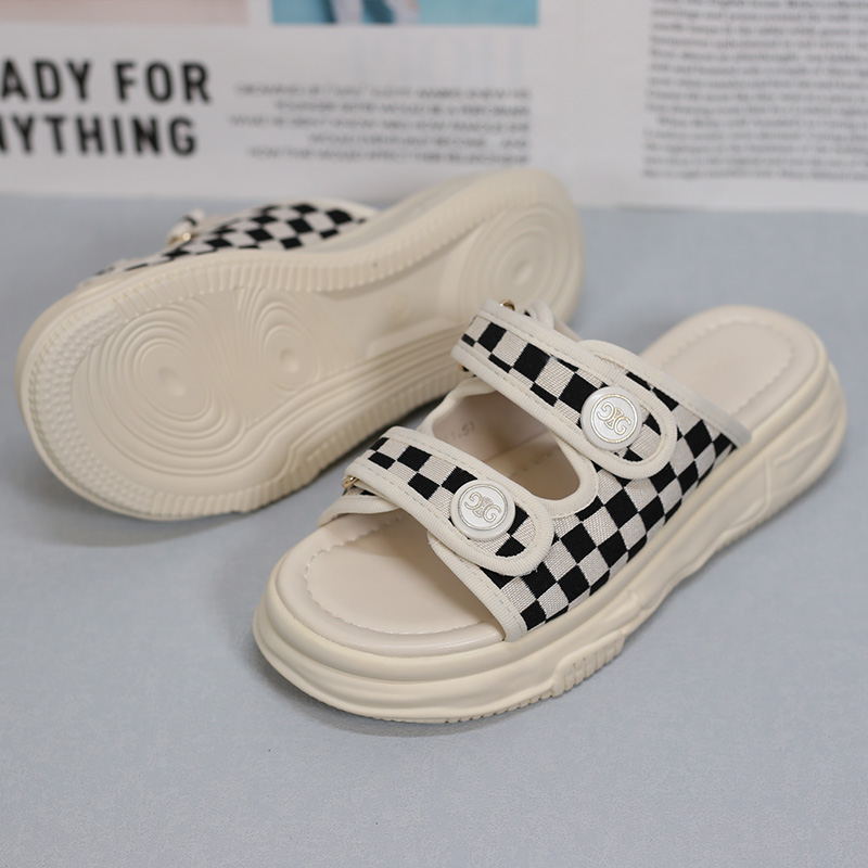 新款厚底拖鞋