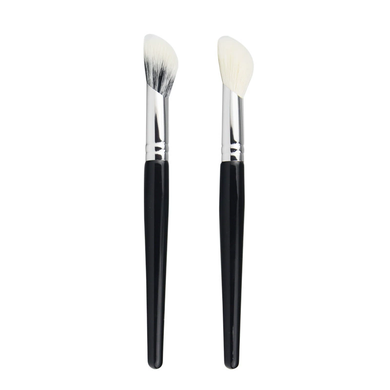 Face blush, brush, atmospheric makeup primer for contouring