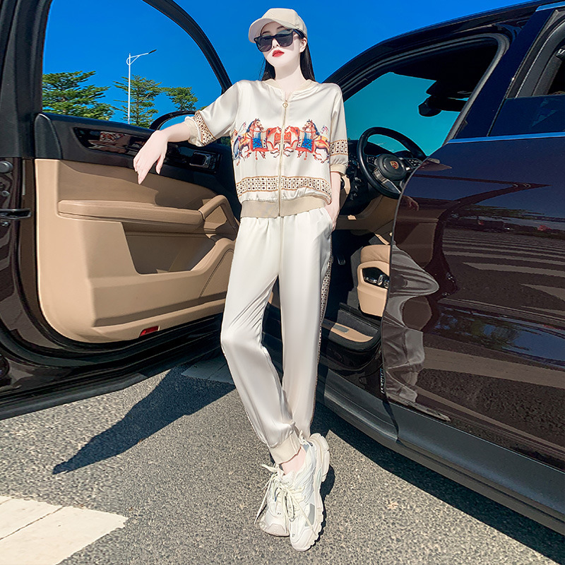 Casual Fashion Sports Suit Women's Summer 2022 New Women's Small Stylish Age-reducing Two-piece Suit Casual Fashion Sports Suit Women's Summer 2022 New Women's Small Stylish Age-reducing Two-piece Suit