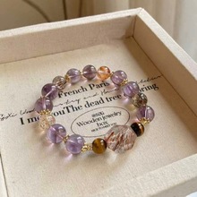 ����������ˮ�����Ů��ؔ�D�\�������S����ʯ�ڽ���ˮ���ִ�