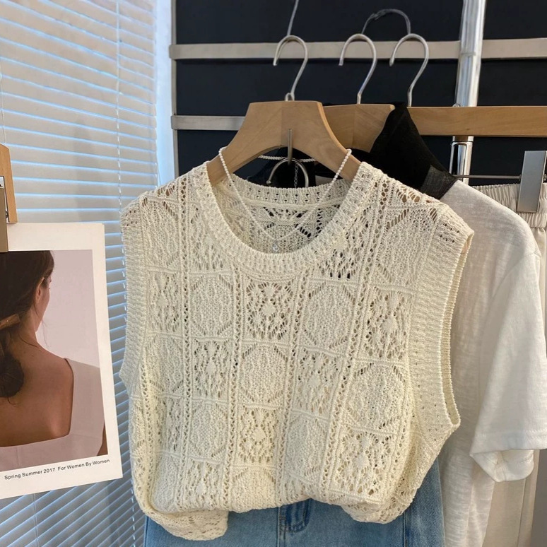 30% Sheep Wool Korean Dongdaemun See-Through Hollow Crochet Loose Sleeveless Knit Vest Top for Women 30% Sheep Wool Korean Dongdaemun See-Through Hollow Crochet Loose Sleeveless Knit Vest Top for Women