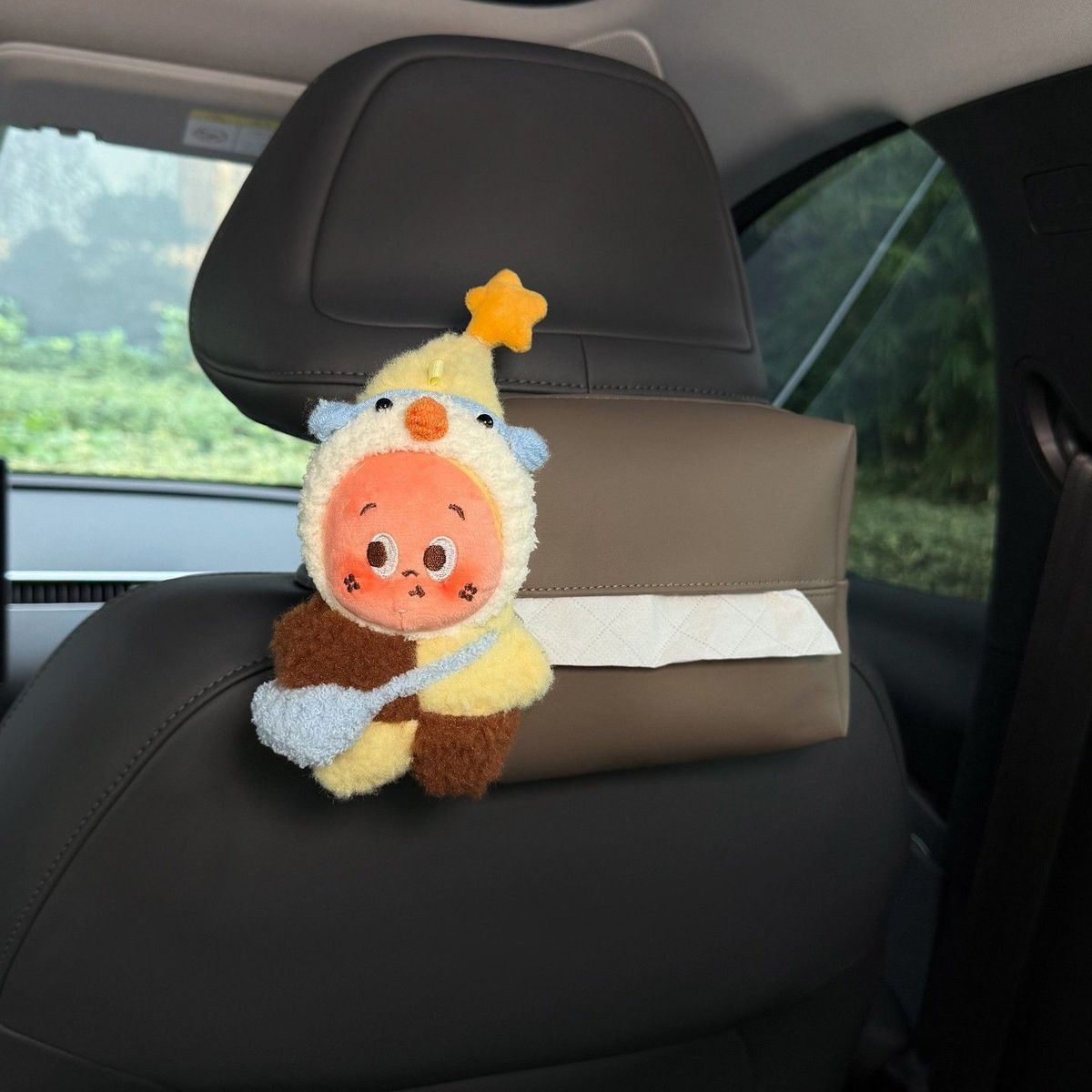 New star-shaped car tissue box, hanging tissue box for car headrest, tissue box for front and back seats, cute decoration for women