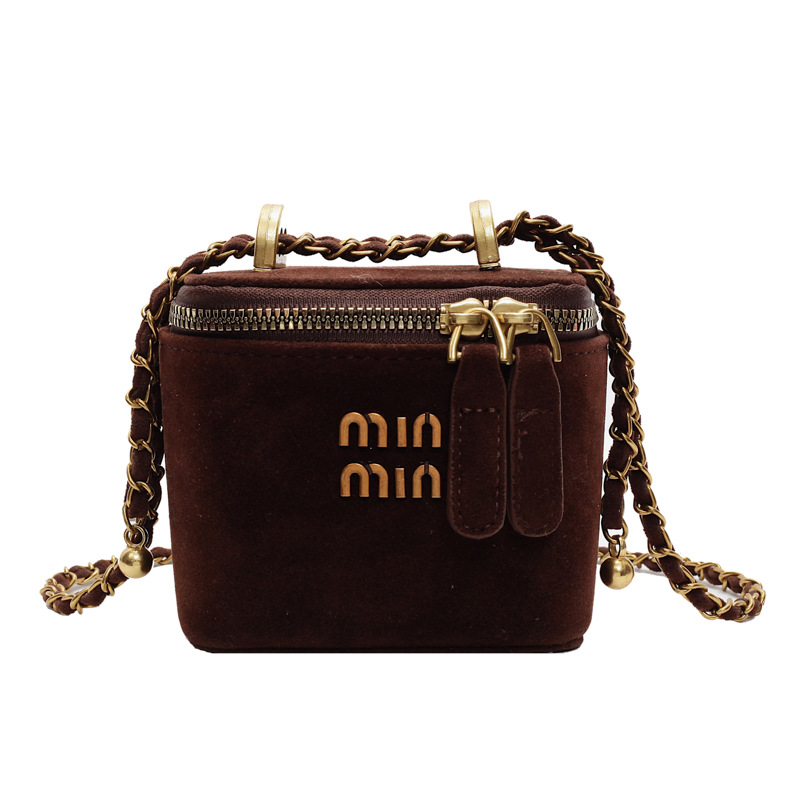 Bucket Bag Niche Mini Bag For Women Retro 2025 New Matte Chain Crossbody Bag Autumn Winter Casual Red Bag - Thumbnail 7