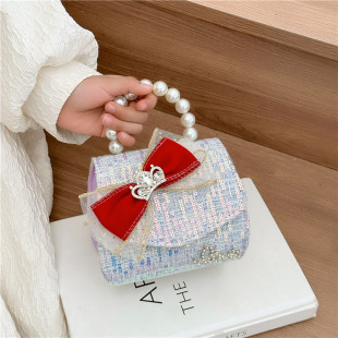 Baby's Coin Purse Single Shoulder Back Beautiful Bow Design Magnetic Lid Easy Opening and Cconclusion Suitable for Children Over 2 Years Old