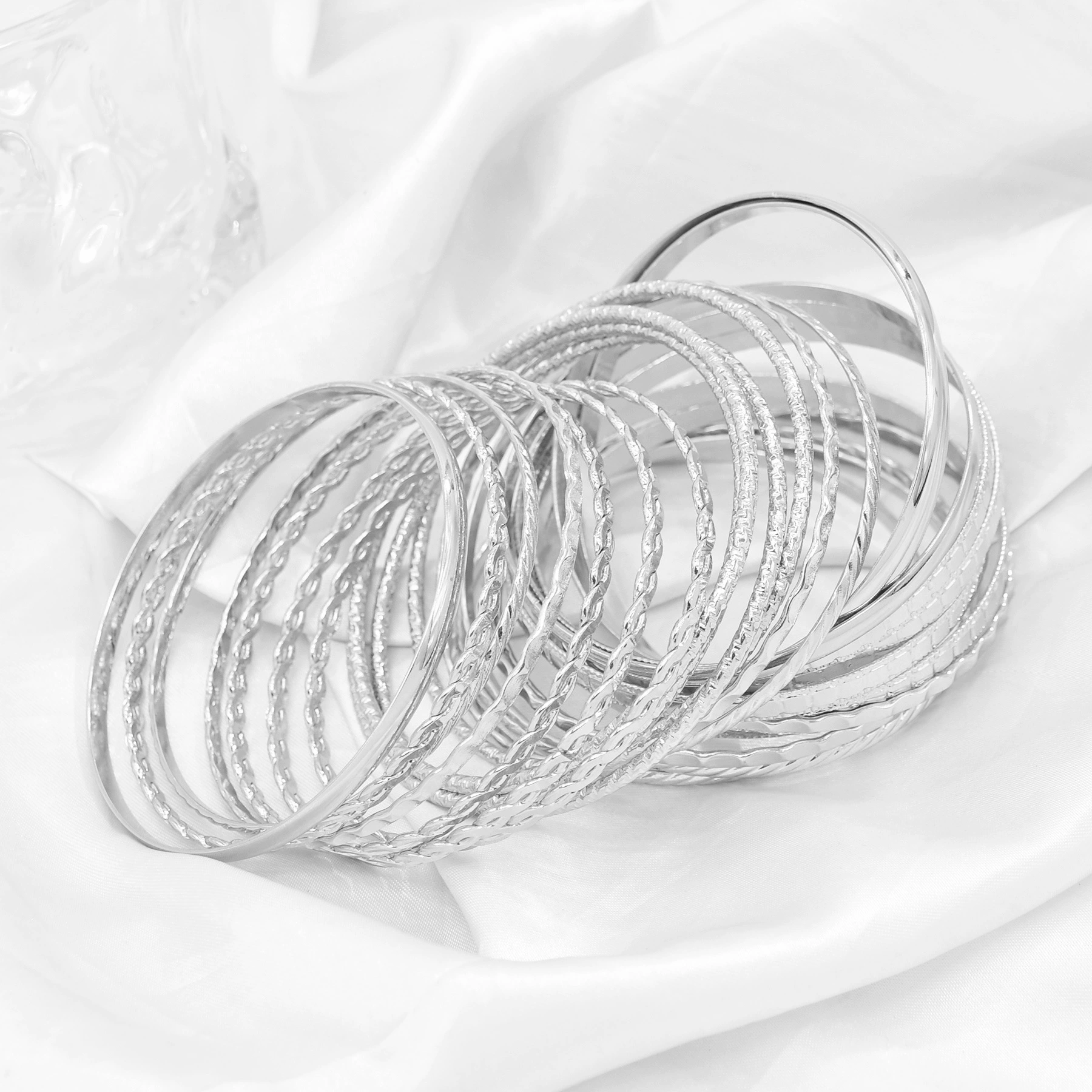 Retro metal ethnic gold bracelet, jewelry, accessory, ethnic style, simple and elegant design
