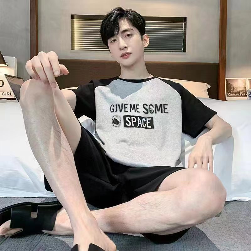 남자 더블 쇼츠  회색과 검정색 글자