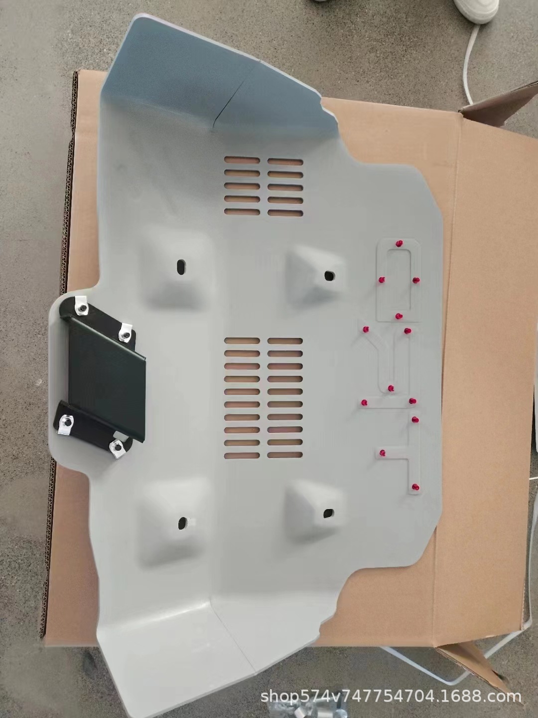 Suitable for Toyota 4Runner 10-22 Models Chassis Armor, Wear-Resistant, Anti-Collision, Off-Road