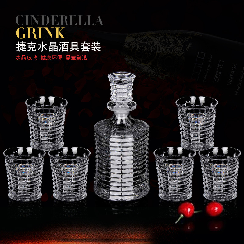 Comercio exterior transfronterizo suministro de alta calidad de vidrio de cristal checo whisky taza de vino casero decanter set de vino