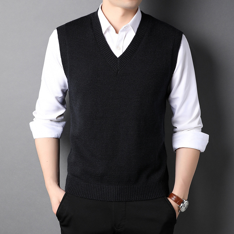 Demi-season knitted vest