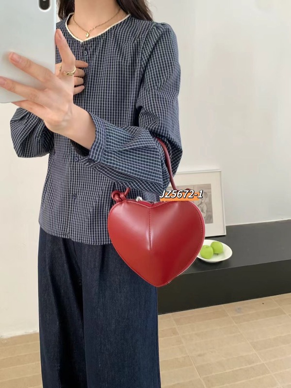 秋季新款温柔款优雅圆领格子衬衫宽松显瘦舒适减龄长袖上衣女ZR|undefined