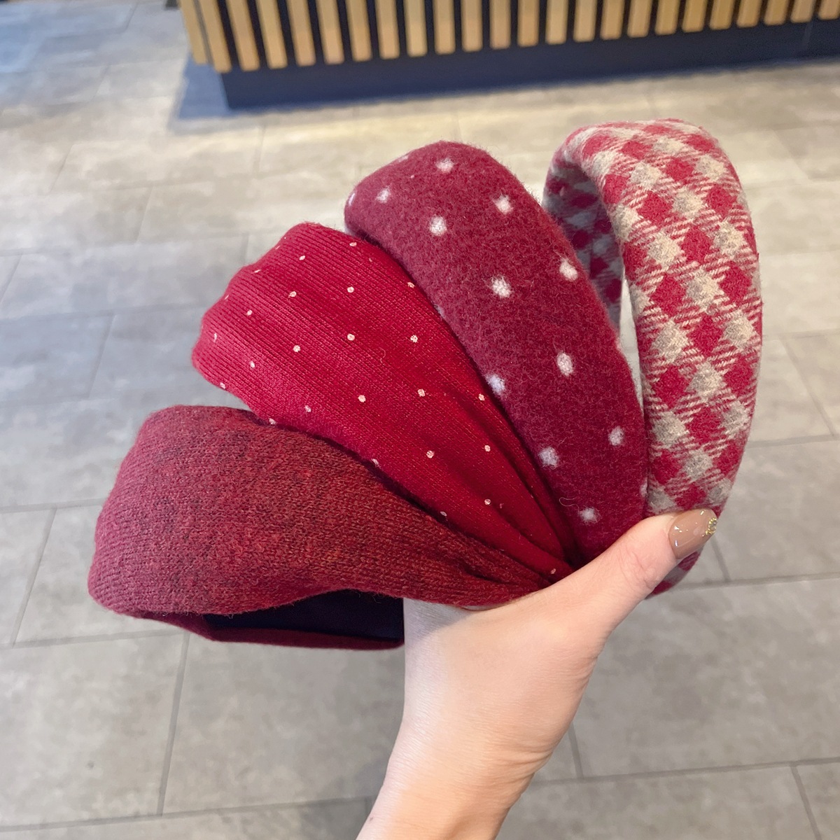 Red Plaid Woolen High-crown Headband, Clip, Hair Tie, High-end Versatile Fabric Wide-brimmed Headband For Going Out_voghion.com