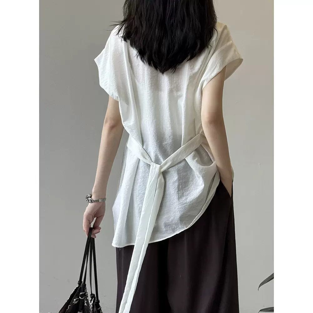 言双 法式设计感侧开衩衬衫女夏季气质修身百搭收腰小衫上衣82552