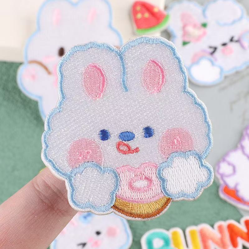 可爱卡通小兔子布贴衣服刺绣小补丁贴装饰贴DIY配件手账萌趣手作