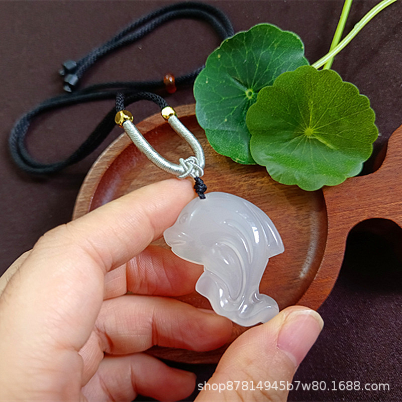 검은색 밧줄을 든 돌고래 (36*26mm)