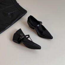 复古丁字式扣尖头单鞋女春秋新款英伦小皮鞋粗跟中跟