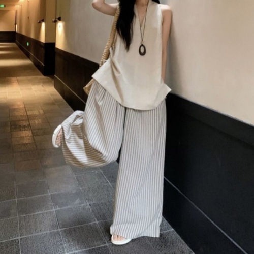 Lazily Relaxed Style Outfit - Complete Casual Set for Women - Summer Neckless V-Neck Tank Top Striped Wide Leg Pants Two-Piece Set