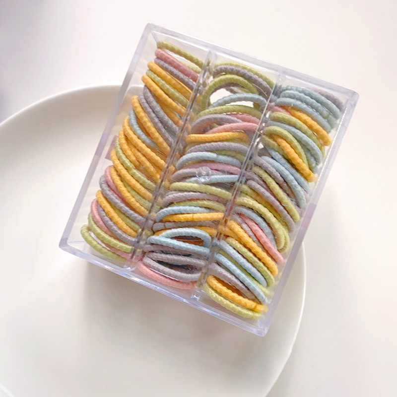 박스형 "100 루트" 노르딕 뱀 패턴