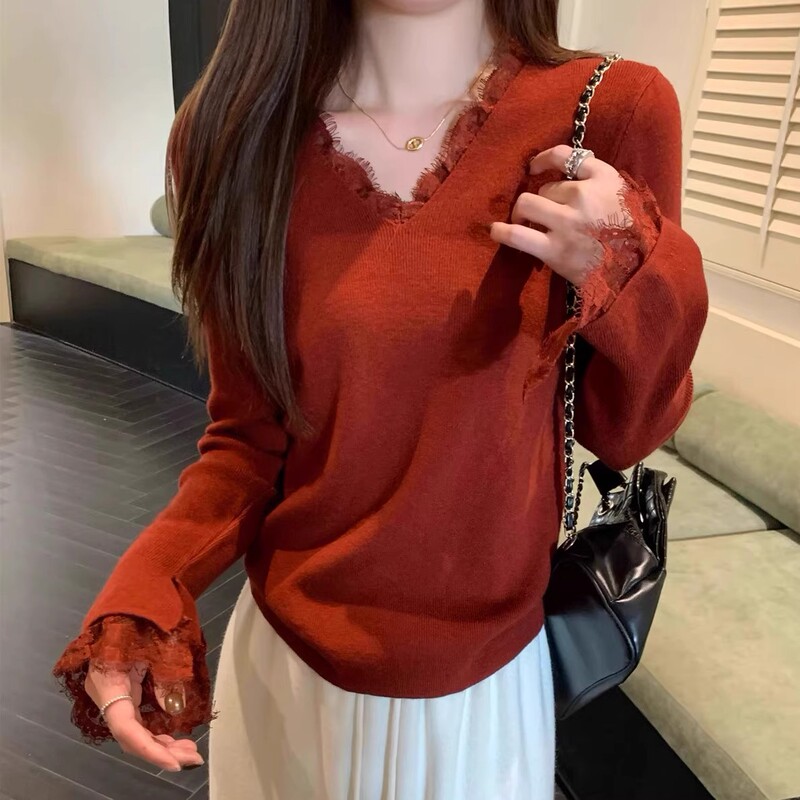 French Style Lace Splicing V Neck Knitwear for Women in Autumn and Winter, Super Nice Inner Knitwear with Bell Sleeves and Bottoming Top