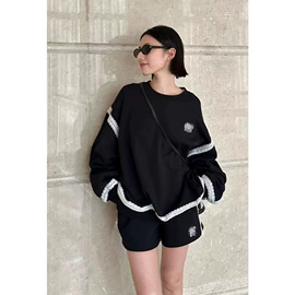 女式衬衫;女式针织衫;半身裙