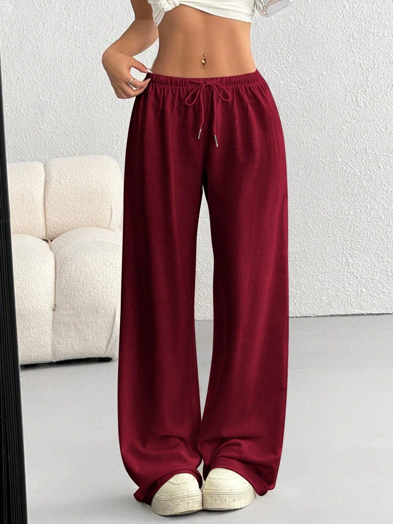 Расклешённые спортивные леггинсы, oversize с кулиской, широкие свободные брюки — европейский стиль
