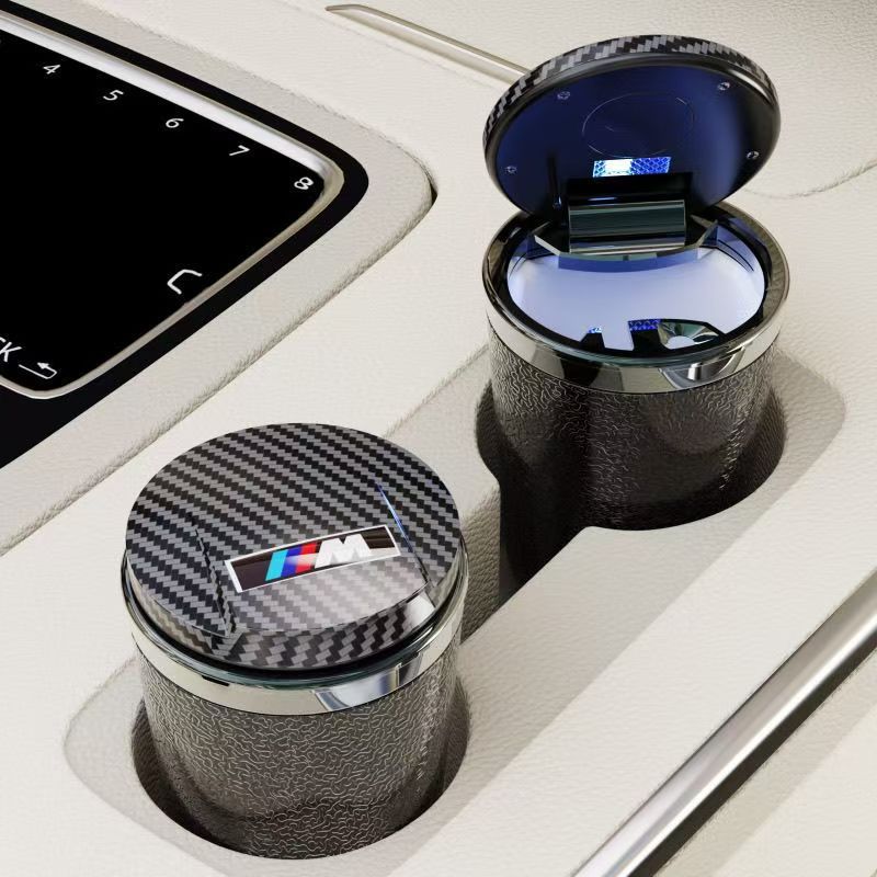 Car Ashtray Creative with Light Large Universal Car Carbon Fiber Pattern Ashtray Multi-Functional Home and Car Dual-Use Ashtray