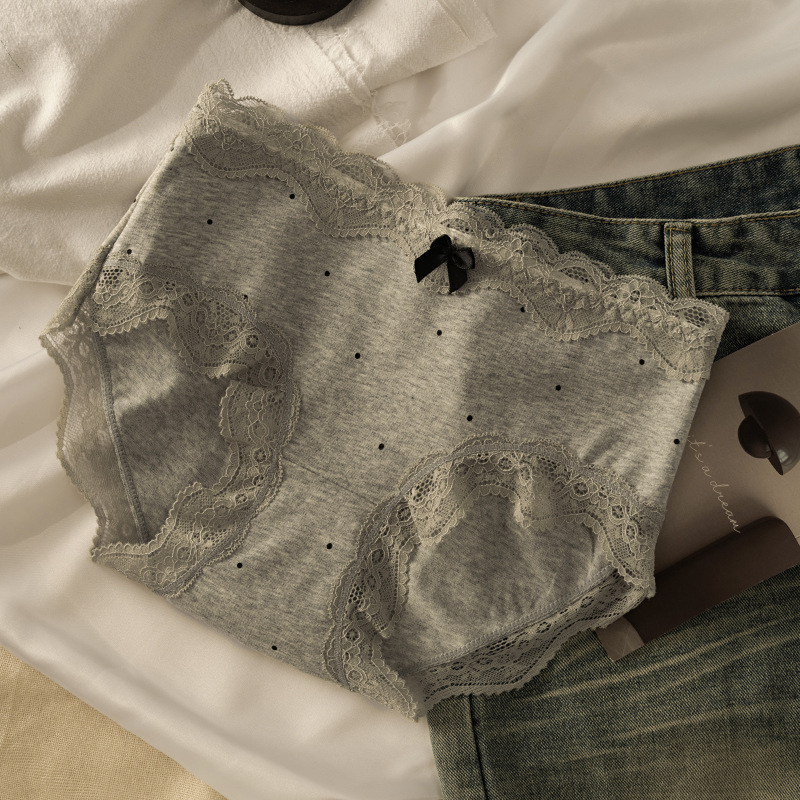 Niña dulce niña retro borde de encaje 2025 nuevo estilo entrepierna de algodón puro entrepierna antibacteriano sin clip cadera ropa interior transpirable para mujer