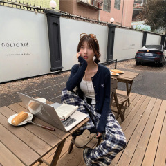 韩系设计感纽扣圆领长袖秋季新款女毛衣气质百搭针织开衫上衣外套