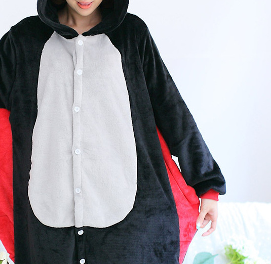 Pijamas transfronterizos al por mayor de fábrica Labubu pijamas femeninos de una sola pieza de dibujos animados pijamas de animales de franela Capibala