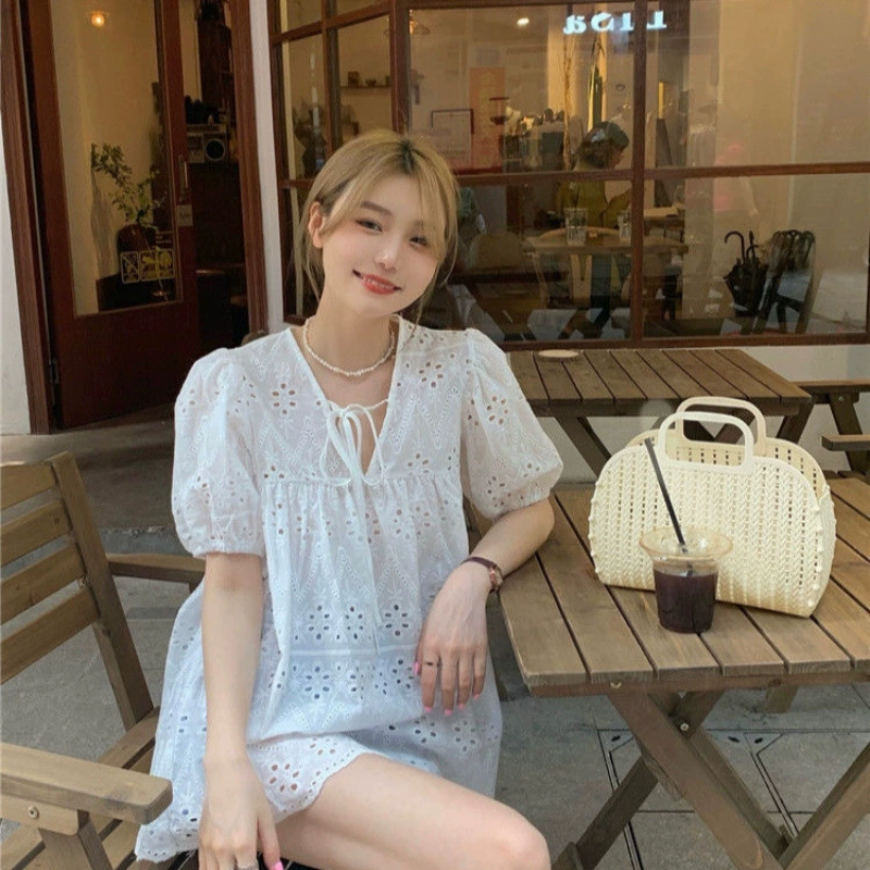 Французский белый дизайн, полый кружевной топ, женская летняя тонкая свободная рубашка с короткими рукавами, рубашка с пышными рукавами