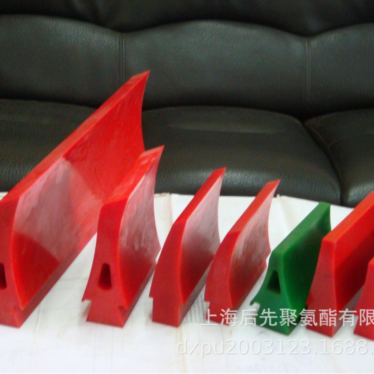 供应皮带清扫器聚氨酯刮板清扫器刮刀橡胶清扫器