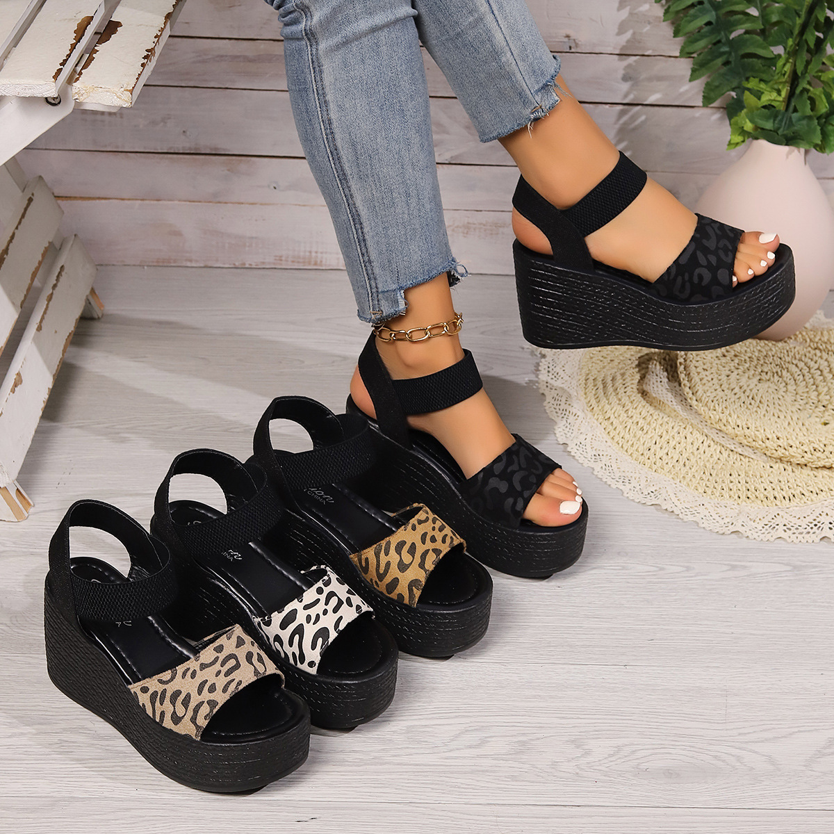 Women's Vacation Streetwear Leopard Round Toe Wedge Sandals display picture 8