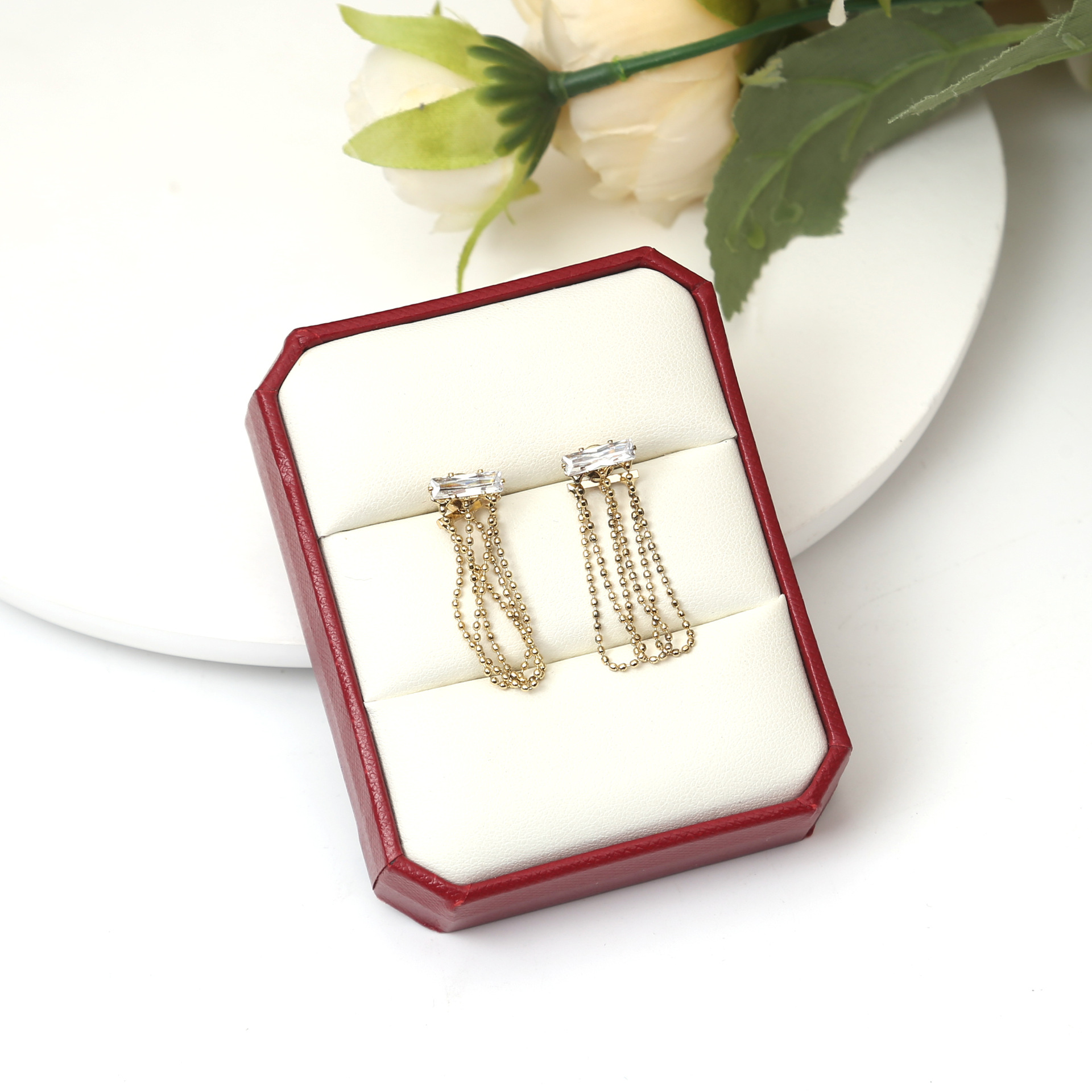 Nueva borla pendientes en línea celebridad diamante mariposa flor S925 pendientes de perlas moda elegante pendientes largos de adelgazamiento