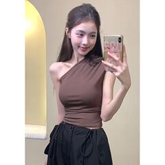 Cross-border wholesale: summer outerwear unisex unique and beautiful, spicy sleeveless short top, shoulder-revealing sweet and spicy small top.