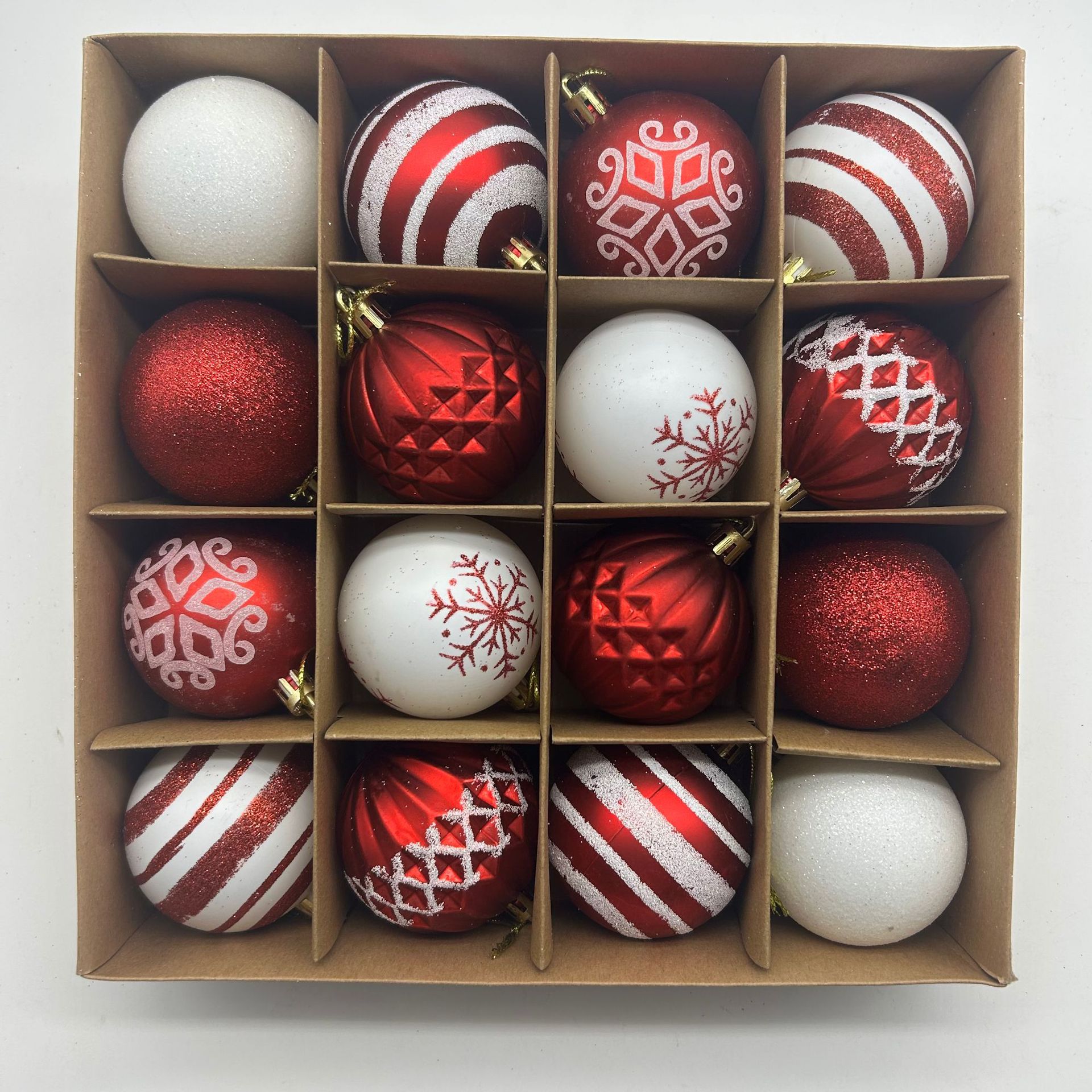 Inventario transfronterizo de Navidad 6cm 16 bolas de Navidad bolas de Navidad pintadas de plástico galvanizado bolas de Navidad