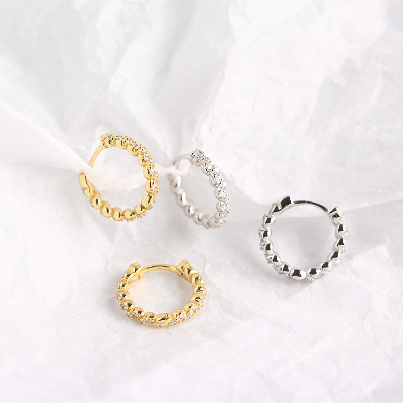 geometric twist winding diamond temperament wild ear buckle trendy earringspicture1