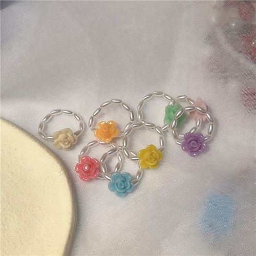 Japanese and Korean cute pearl ring sweet fresh white flower ring finger ring fashionable beaded elastic index finger ring for women