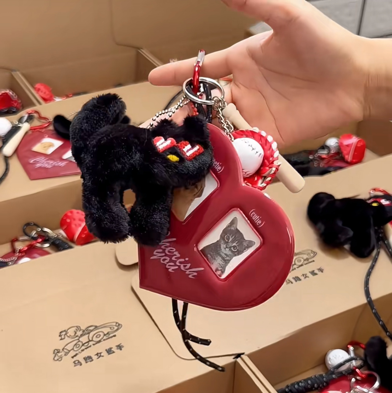 Black sunglasses cat red love photo album m style pendant