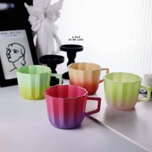 �¿��OӋ���ֵ��Ů�Ĳ�ɫ����ţ�̱����꿧�ȱ��Ӻ�������ͱ�